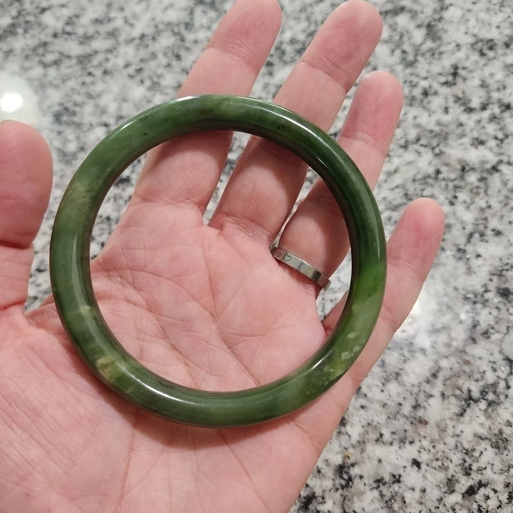 Vintage Solid Oriental Jade Bangle Bracelet Natural Stone Speckled Green Round